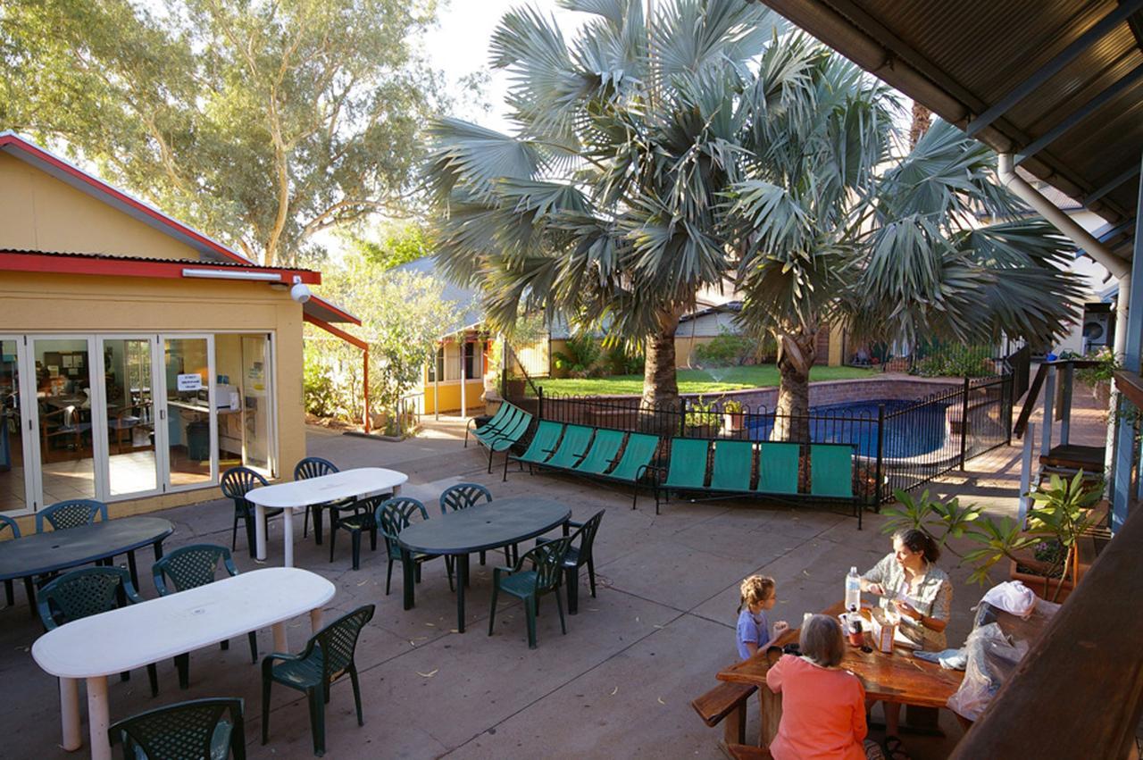 Yha Alice Springs Hostel Exterior photo